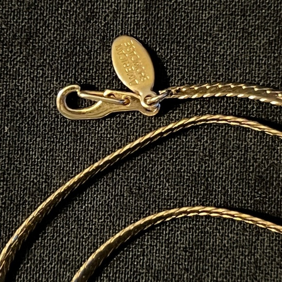 American Showcase Chain - Picture 5 of 6